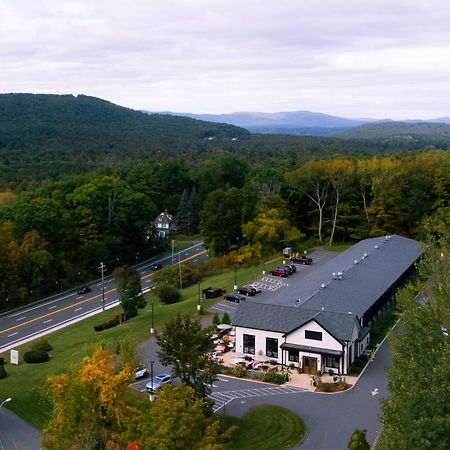 Hotel Berkshires Untold à Lenox Extérieur photo