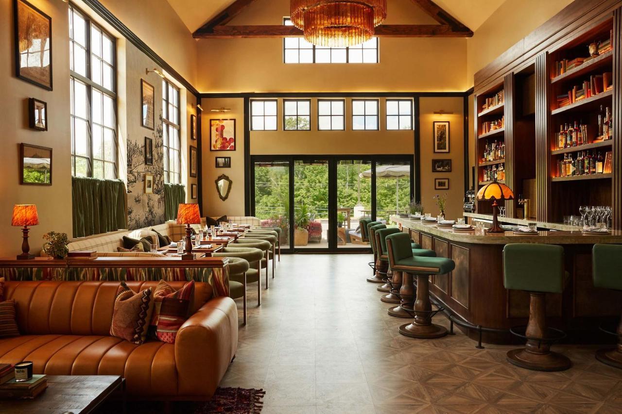 Hotel Berkshires Untold à Lenox Extérieur photo